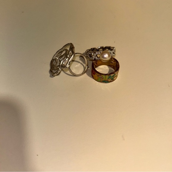 Sterling silver ring bundle - Picture 2 of 3